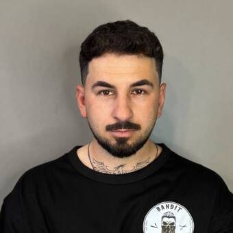 Samuel, barber la Bandit Barbers